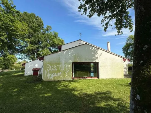 Entreprise nettoyage façade dans les Landes, Saint-Martin-de-Seignanx, Green Vapeur