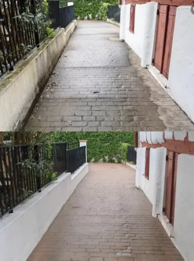 Nettoyage vapeur de la place de l'église pour la mairie de Saint Pierre D'irube, Saint-Martin-de-Seignanx, Green Vapeur