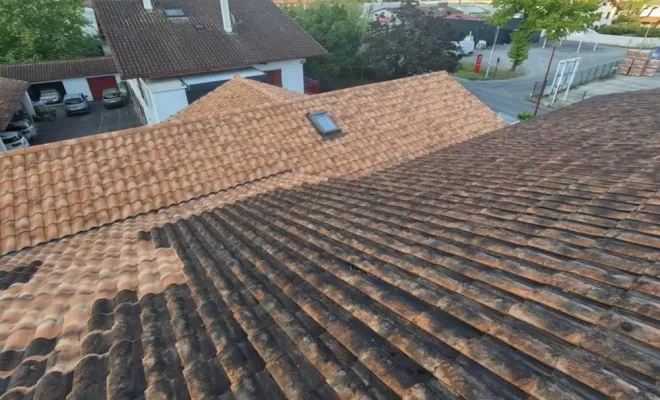 Nettoyage d'une énorme toiture à Saint Palais, Saint-Martin-de-Seignanx, Green Vapeur