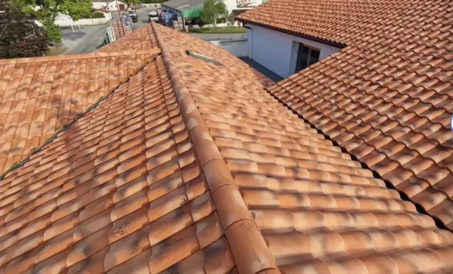 Nettoyage d'une énorme toiture à Saint Palais, Saint-Martin-de-Seignanx, Green Vapeur